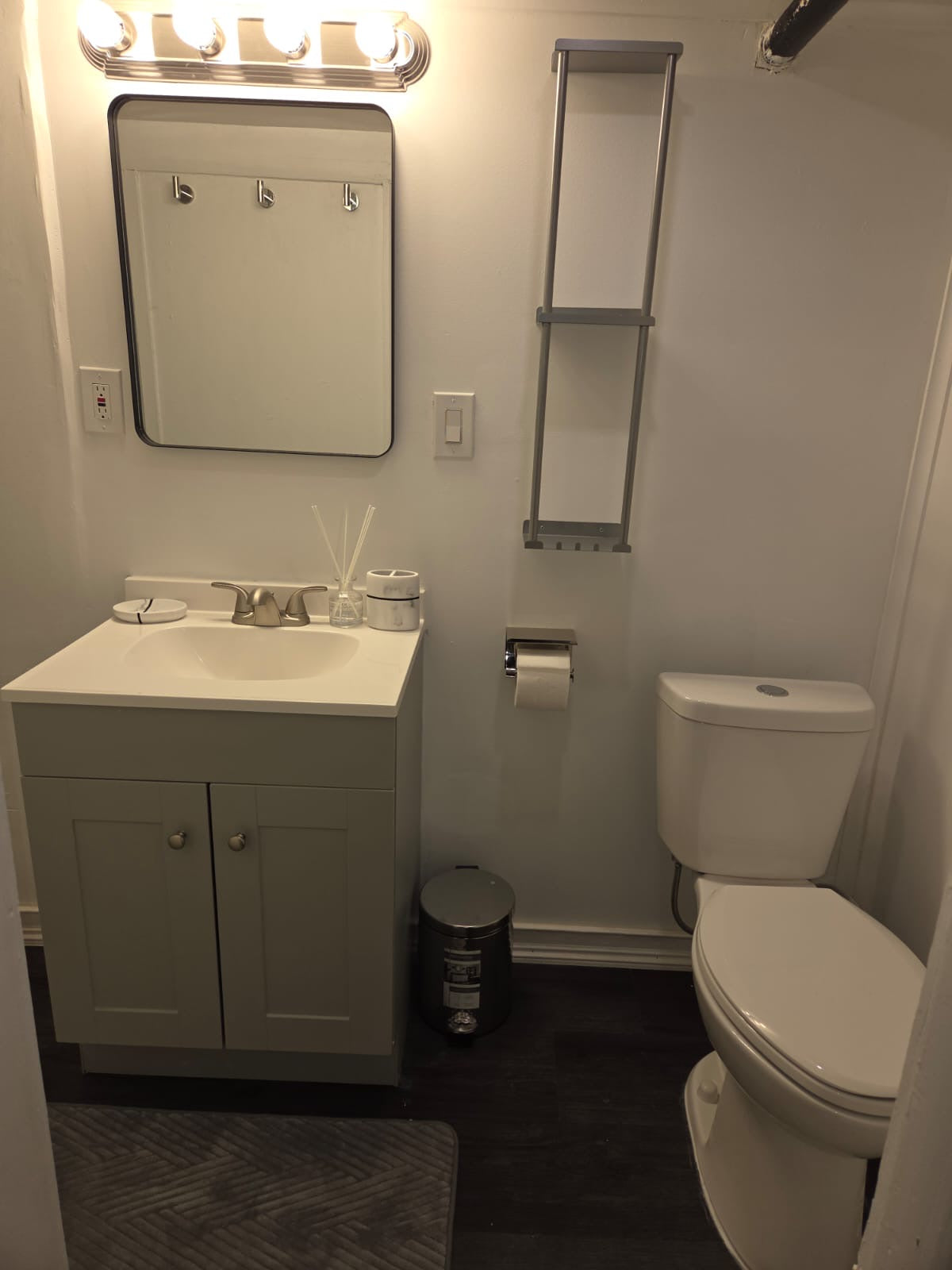 Queen Size Studio Rental